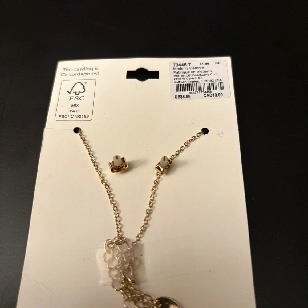 NWT Claires Gold Initial C Necklace and Earrings‎ Set Rhinestone Letter Jewelry